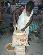 Fabricação de fogões em Senegal.
