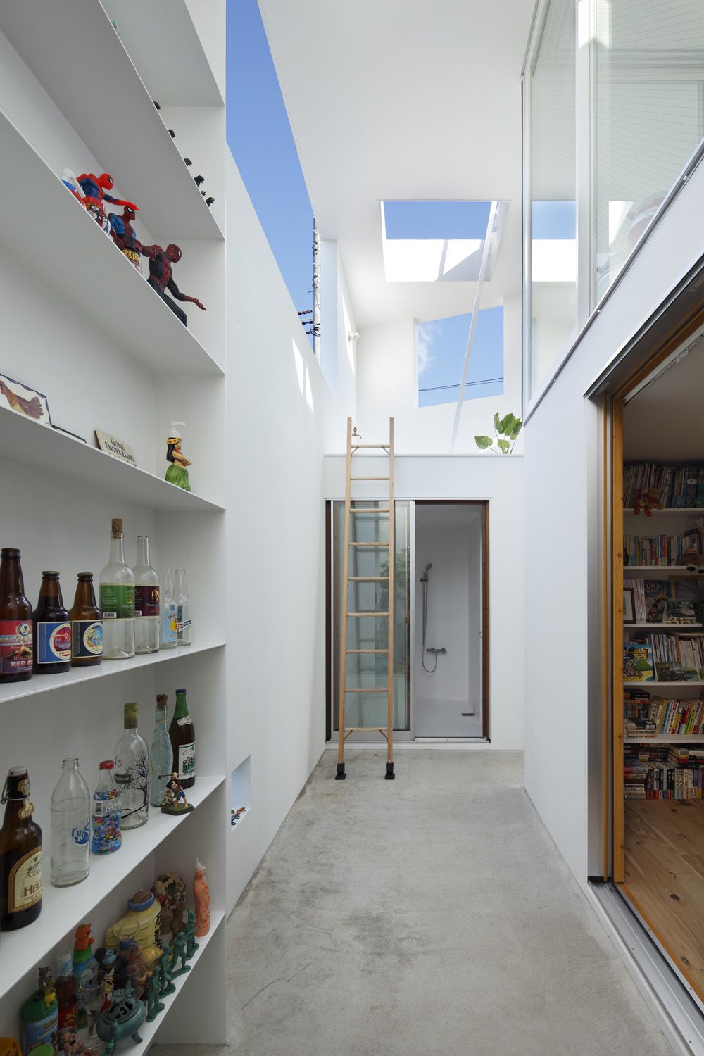 Casa by Takeshi Hosaka Architects