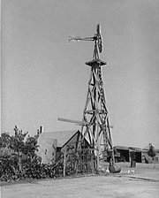 Moinho de vento Farm, Sheridan County, Kansas, EUA, 1939.