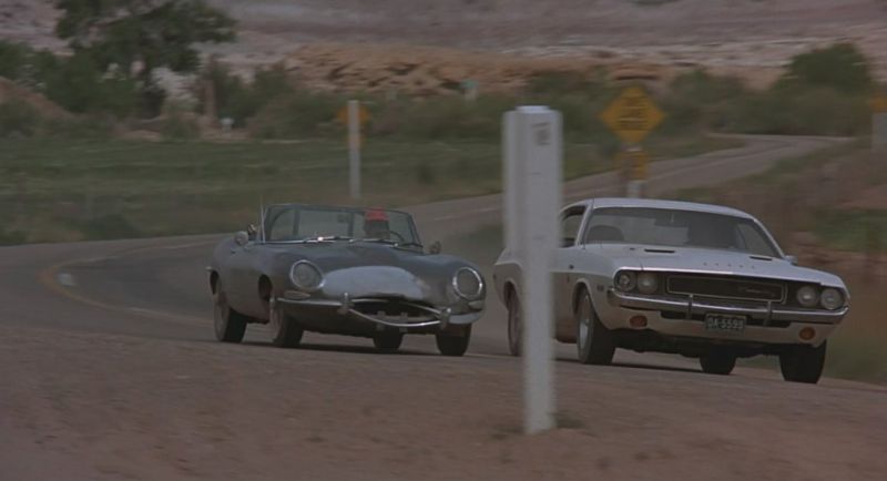 1966_Jaguar_XK-E_in_Vanishing_Point_1971